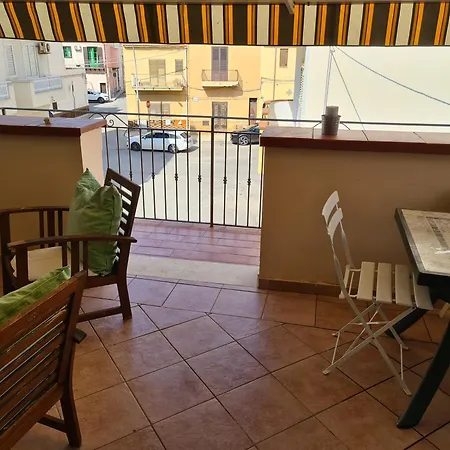 House Giorgia Lägenhet Terrasini